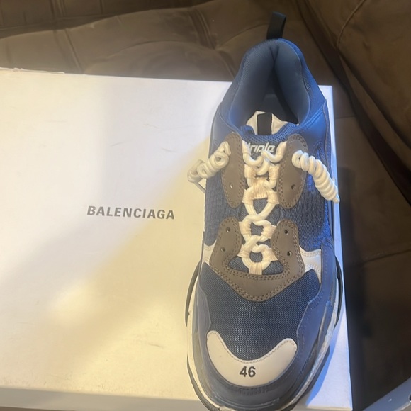 Balenciaga Size 46 - Picture 2 of 4